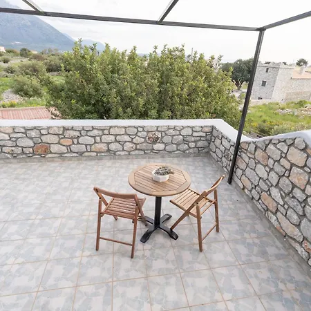 Stoneview Iι * Areopoli